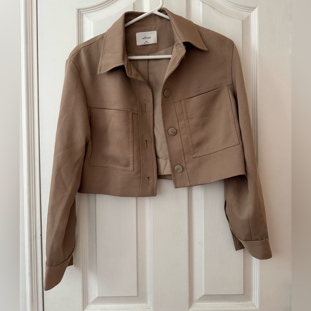 Aritzia Wilfred Beige Tan Brown Cropped Little Jacket Size XXS